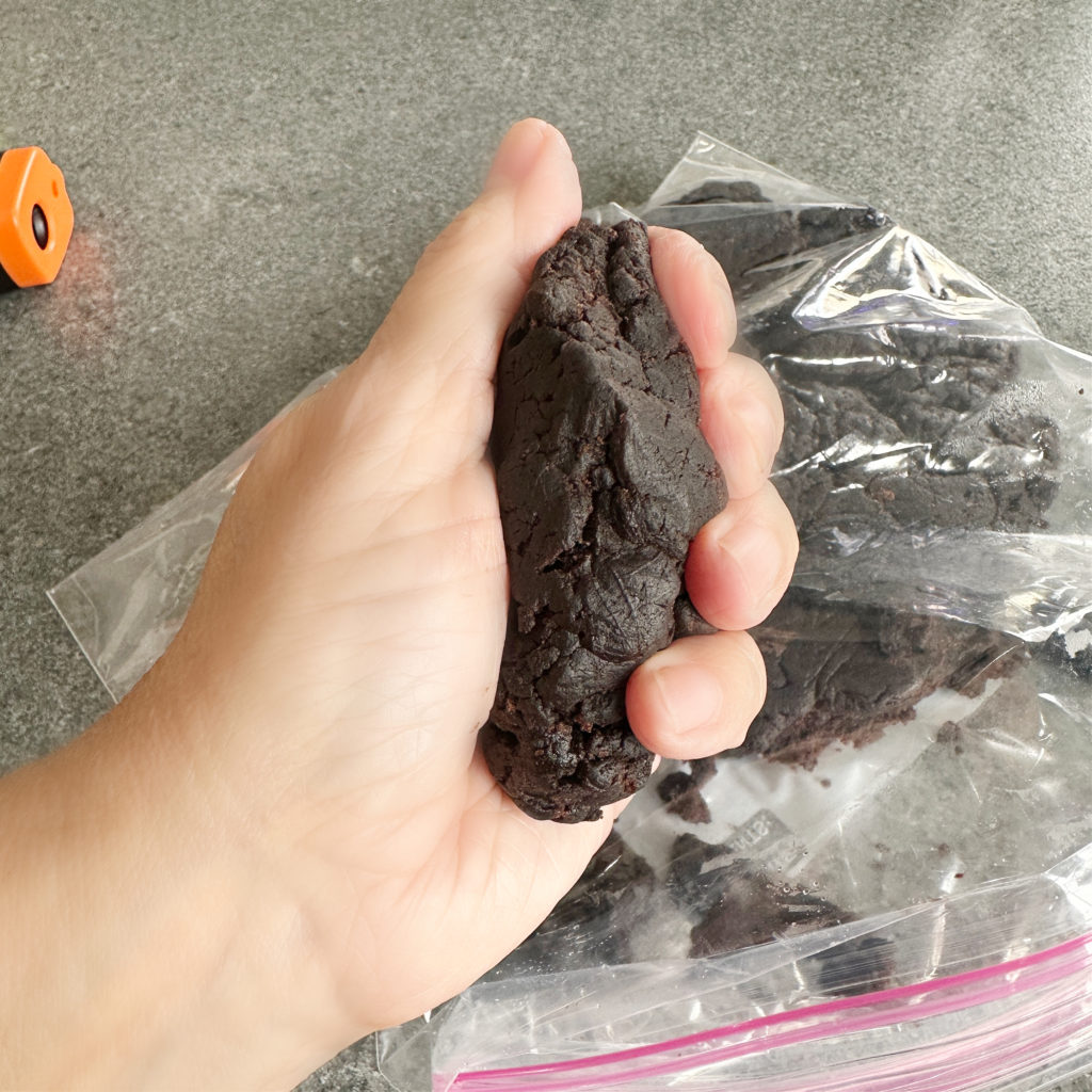 Halloween Cake Pop Cauldron for Beginners