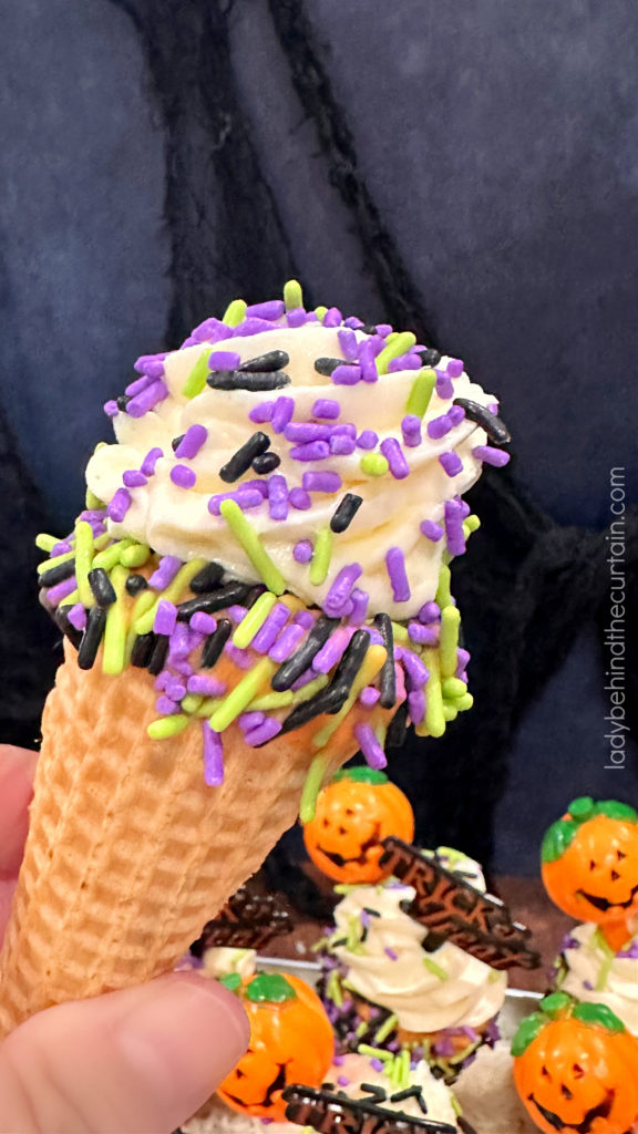 Mini Halloween Cheesecake Filled Sugar Cones