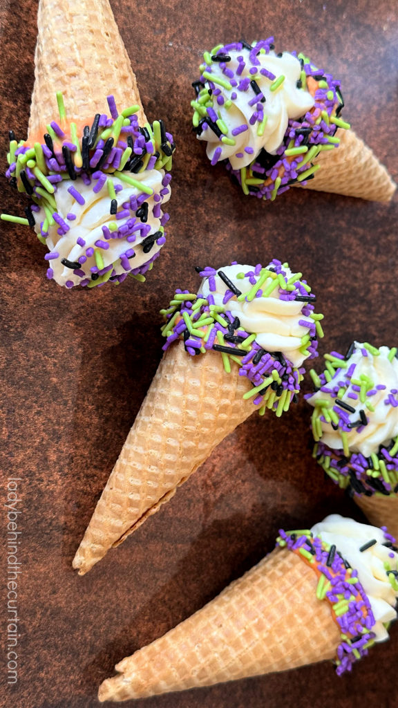 Mini Halloween Cheesecake Filled Sugar Cones