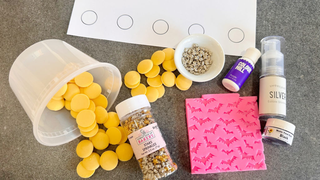 Spooky Night Halloween Cakesicles