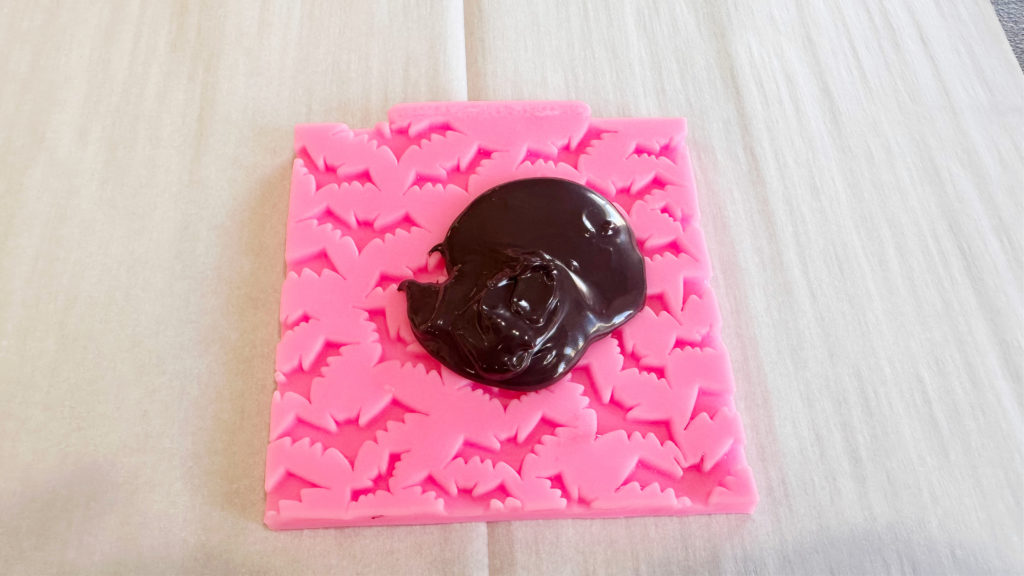 Spooky Night Halloween Cakesicles