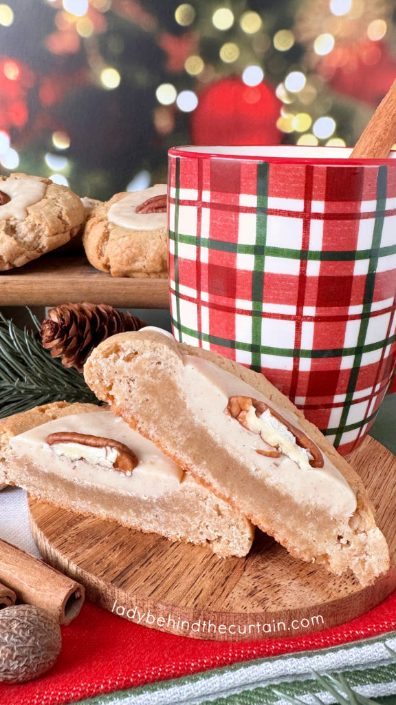 Butter Cookies with an Eggnog Fudge Center