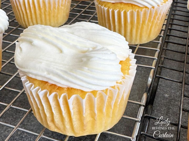 Mango Cream Cheese Buttercream Frosting