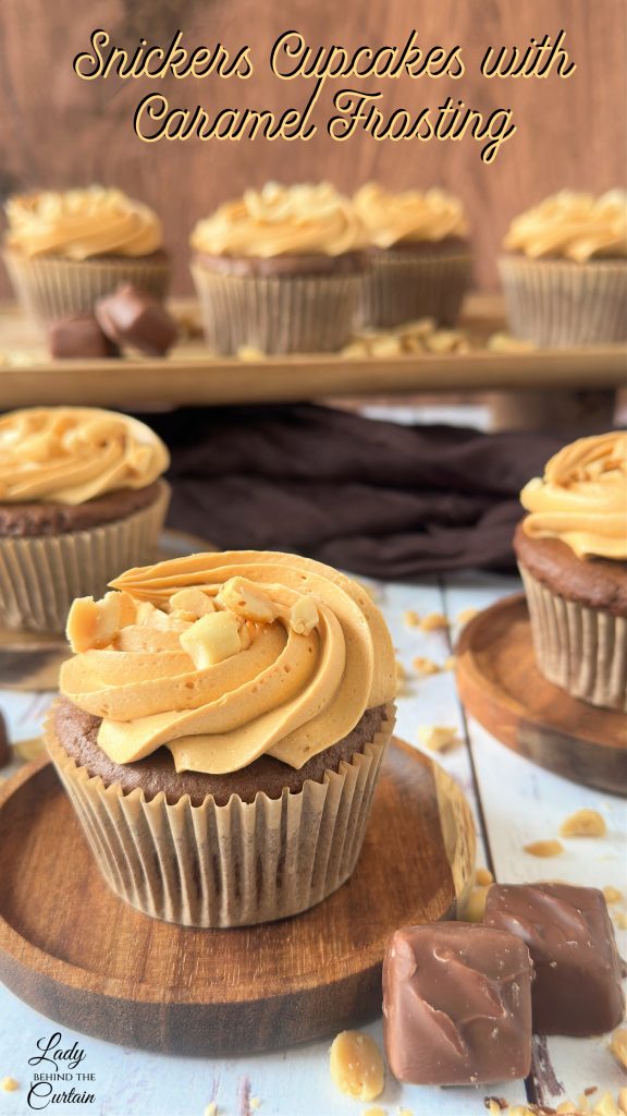 Snickers Cupcakes