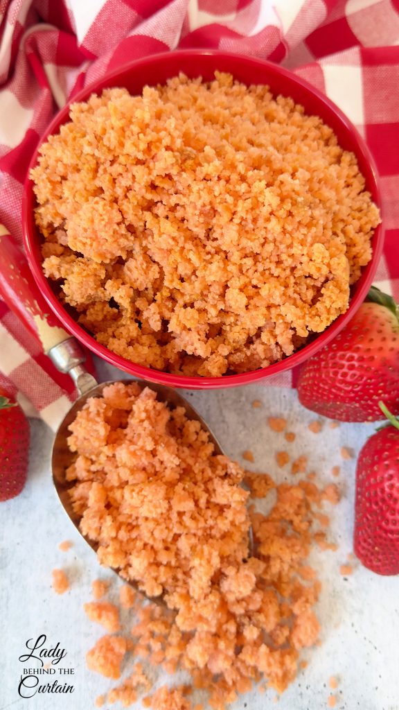 Crunchy Cake Crumb Topping