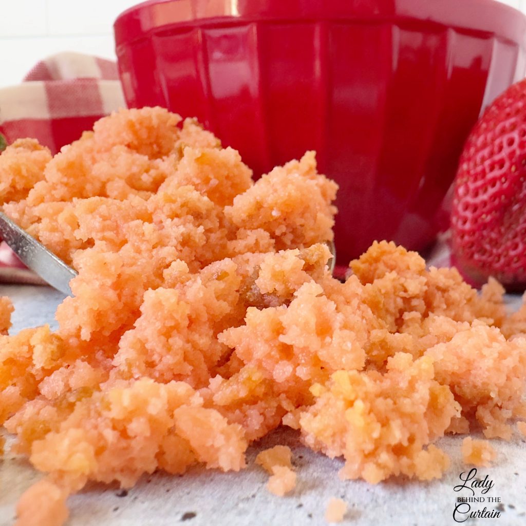 Crunchy Cake Crumb Topping