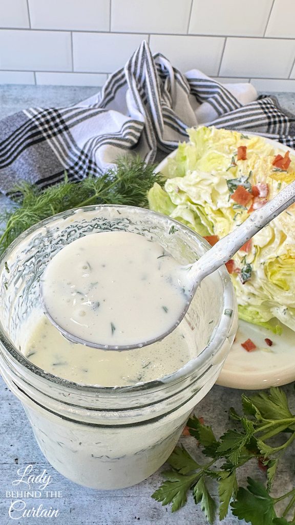 Creamy Buttermilk Ranch Salad Dressing