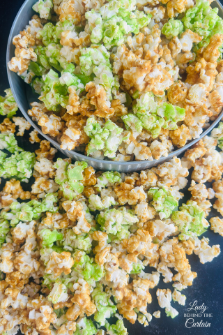 Caramel Apple Popcorn